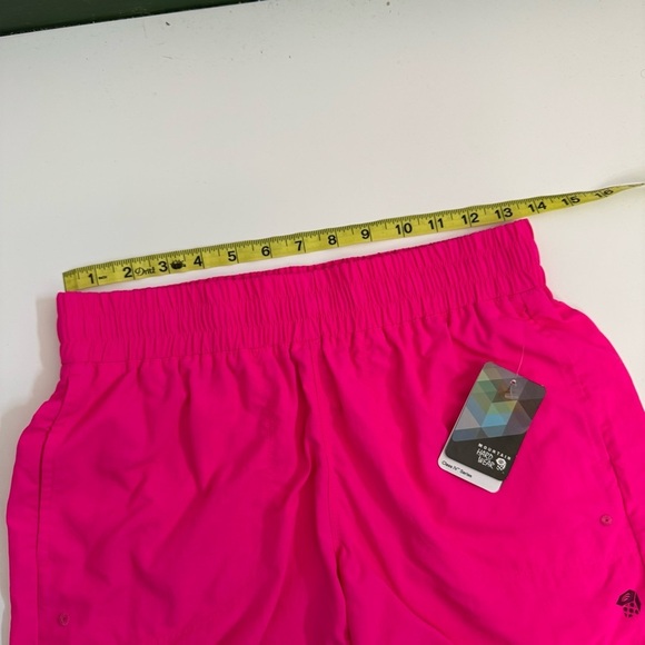 NEW Mountain Hardwear Hot Pink Class IV Series 5 inch Short Size Small - Picture 11 of 12